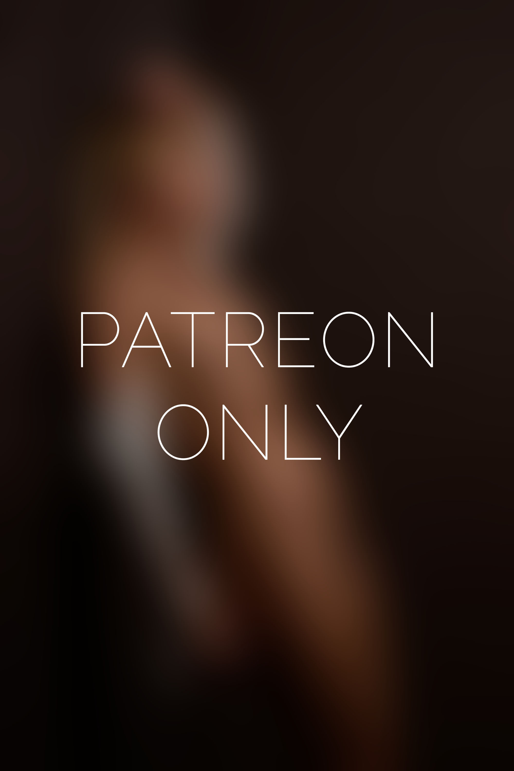 Poetic Minx - Aurora Sprengel, model from Poland at a boudoir photoshoot